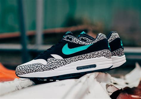 nike air max atmos elephant fake|nike air max 1 nose dent.